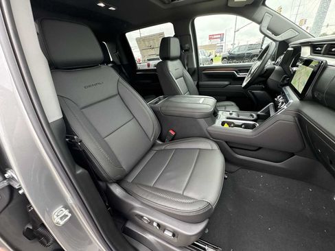 New 2026 GMC Sierra 2500 Denali w/ Denali Reserve Package AWD/4WD image 30