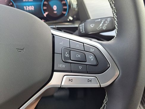 New 2026 Volkswagen Atlas Cross Sport SE image 13