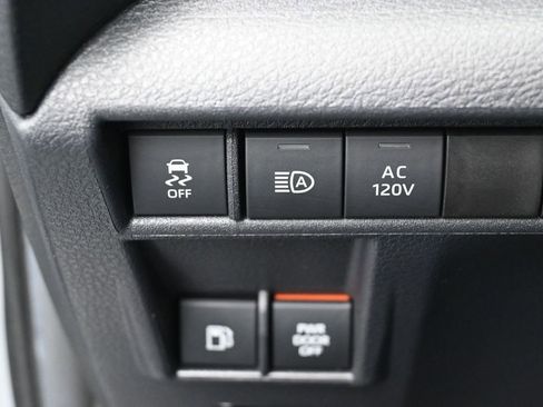Certified 2025 Toyota Sienna Limited AWD/4WD image 17