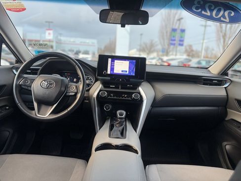 Certified 2023 Toyota Venza LE image 23