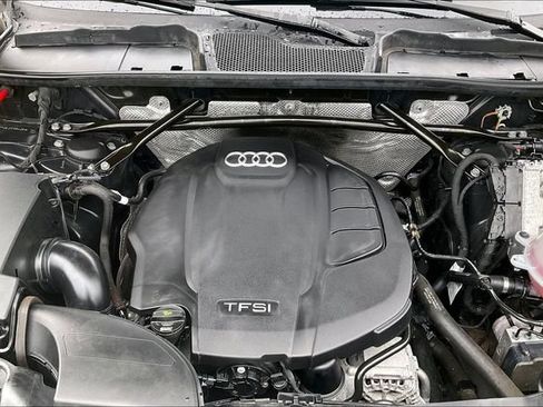 Used 2020 Audi Q5 2.0T Premium w/ Convenience Package AWD/4WD image 10