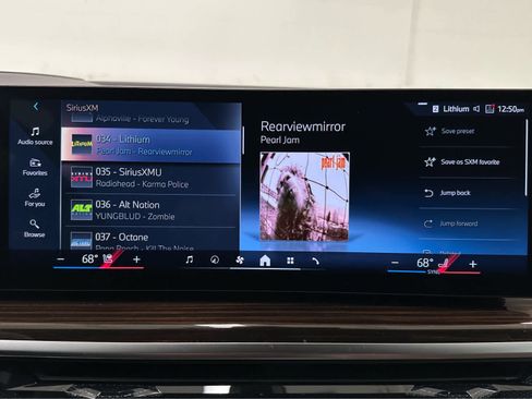 Used 2026 BMW X5 xDrive40i w/ Climate Comfort Package image 32