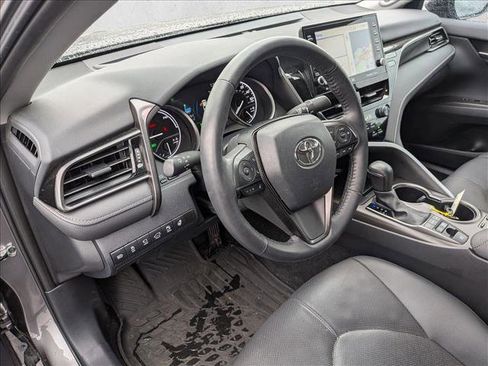 Used 2024 Toyota Camry XSE w/ Navigation Package image 10