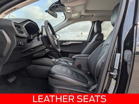 Certified 2023 Ford Escape Platinum w/ Premium Technology Package AWD/4WD image 11