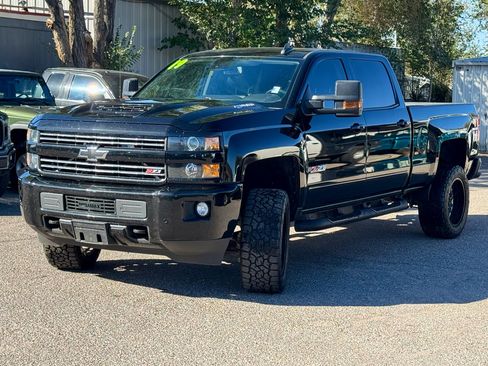 Used 2019 Chevrolet Silverado 2500 LTZ w/ Duramax Plus Package image 3