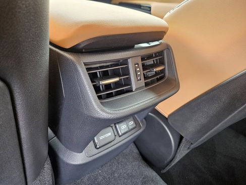 New 2025 Lexus ES 350 image 22