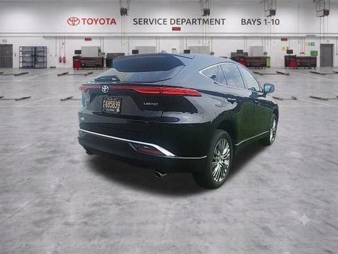 Used 2024 Toyota Venza Limited AWD/4WD image 7