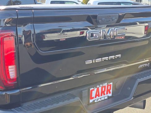 Used 2022 GMC Sierra 2500 AT4 w/ AT4 Premium Plus Package image 13