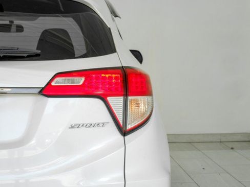 Used 2021 Honda HR-V Sport image 49
