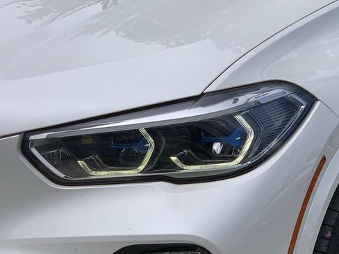 Used 2020 BMW X5 xDrive40i w/ M Sport Package AWD/4WD image 6