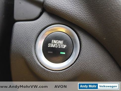 Used 2024 Chevrolet Equinox LT FWD image 33