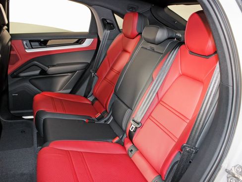 New 2026 Porsche Cayenne Coupe image 35