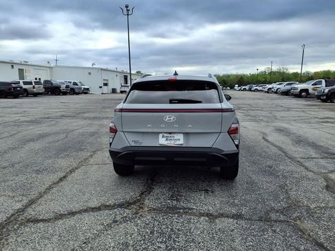 Used 2025 Hyundai Kona SEL FWD image 27