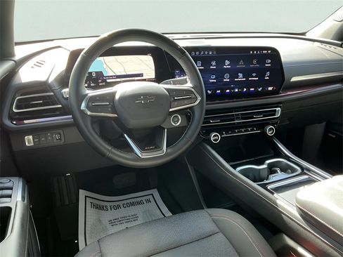 Used 2024 Chevrolet Traverse Z71 w/ Enhanced Driving Package image 27