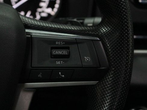 Used 2022 Mitsubishi Outlander ES image 11