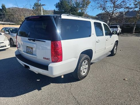 Used 2014 GMC Yukon XL SLT image 5