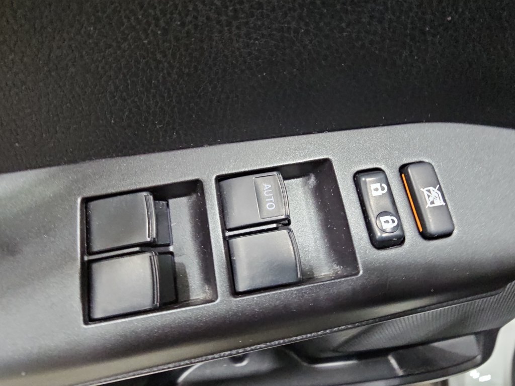 Used 2017 Toyota RAV4 LE w/ All Weather Liner Package AWD/4WD image 30