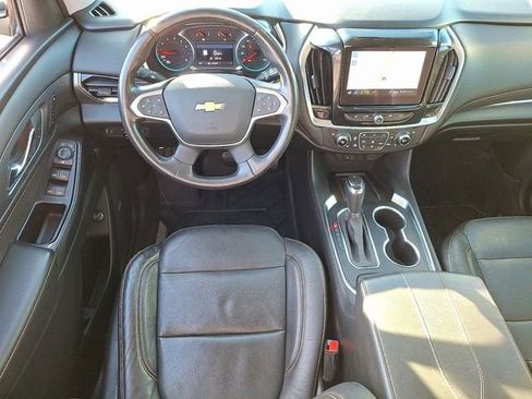 Used 2020 Chevrolet Traverse Premier image 11