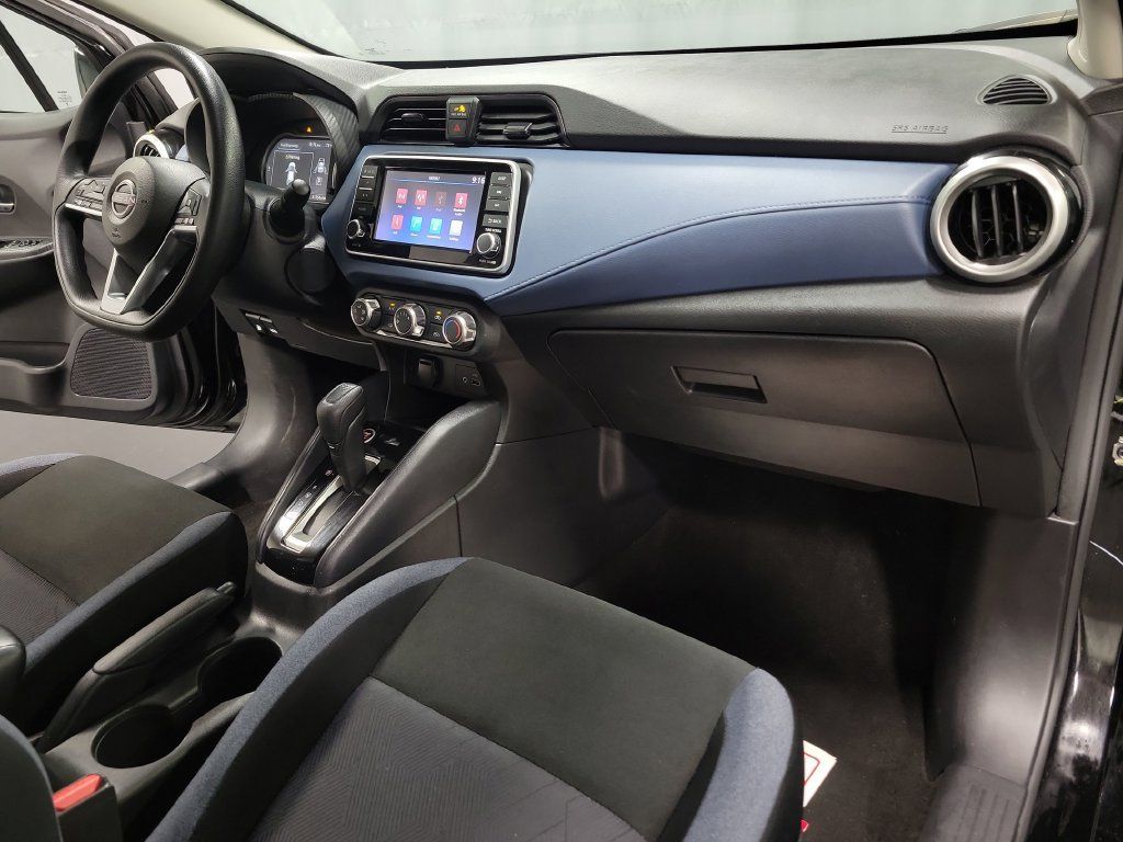 Used 2025 Nissan Versa SV FWD image 28