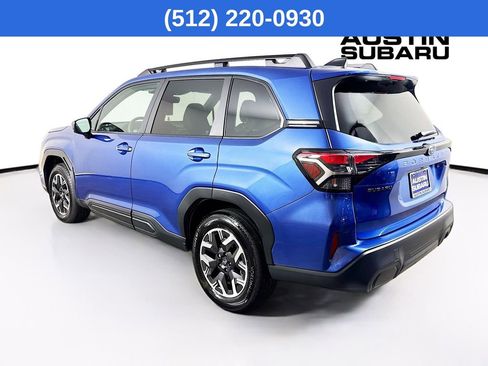 Used 2026 Subaru Forester Premium image 6
