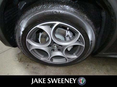 Used 2021 Alfa Romeo Stelvio Sprint w/ Nero Edizione image 13