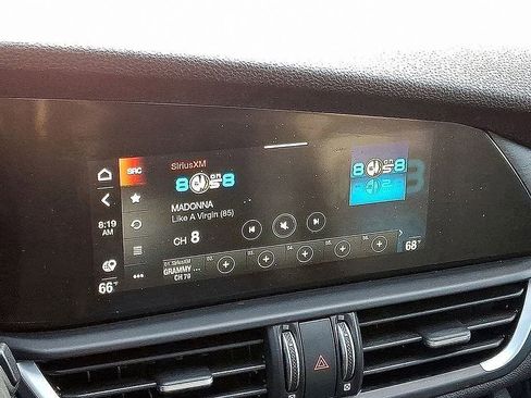 Used 2023 Alfa Romeo Giulia Ti image 21