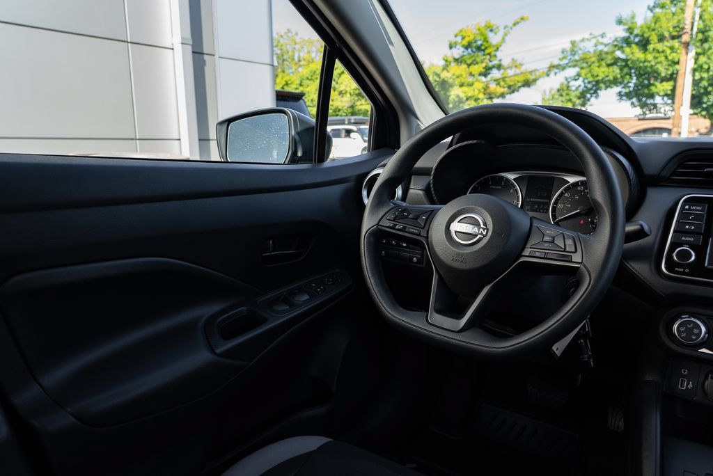 Certified 2025 Nissan Versa S w/ Trunk Package FWD image 11