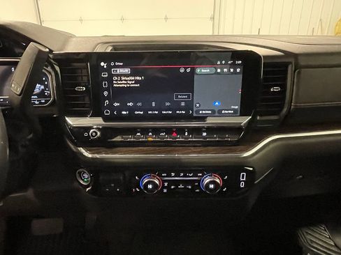 Used 2024 GMC Sierra 1500 Elevation image 33