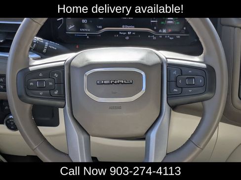 Used 2023 GMC Yukon XL Denali AWD/4WD image 17