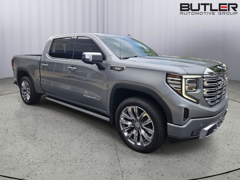 Used 2023 GMC Sierra 1500 Denali w/ Denali Reserve Package AWD/4WD image 2