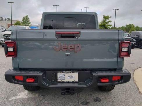 New 2025 Jeep Gladiator Rubicon w/ Convenience Group image 5