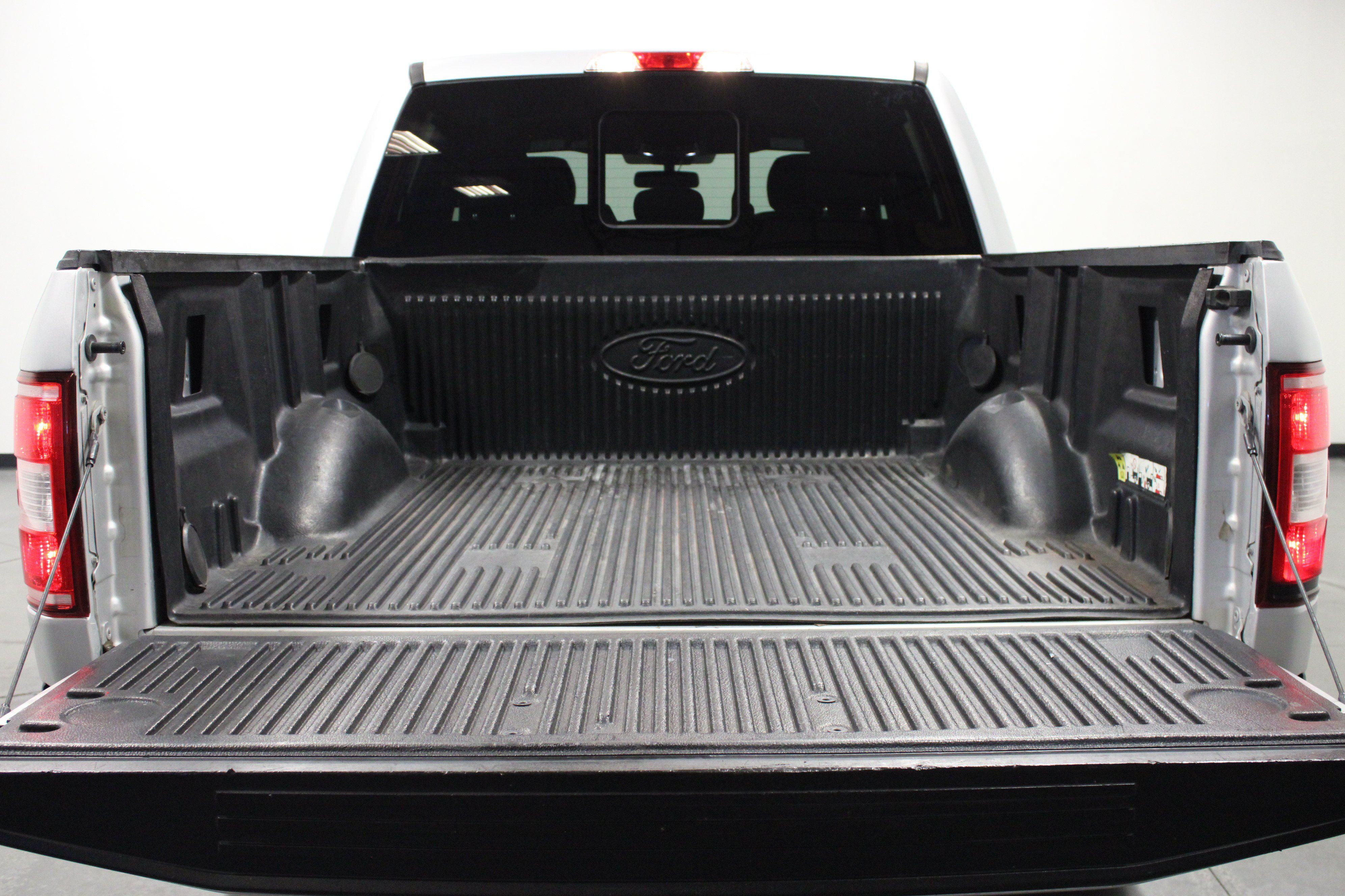 Used 2019 Ford F150 XLT w/ Equipment Group 302A Luxury RWD image 14