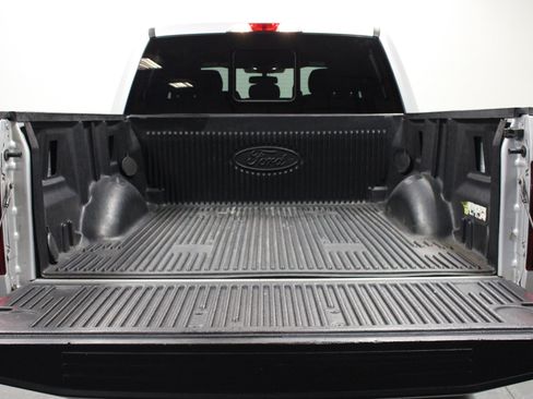 Used 2019 Ford F150 XLT w/ Equipment Group 302A Luxury RWD image 14