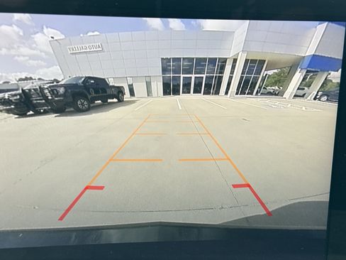 Certified 2025 Cadillac Escalade IQ Luxury 2 w/ LPO, Premium Carpet Package AWD/4WD image 31