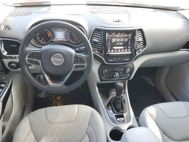Used 2019 Jeep Cherokee Limited FWD image 17