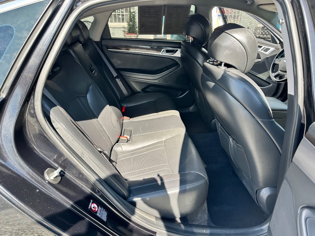 Used 2020 Genesis G80 3.8 AWD/4WD image 14