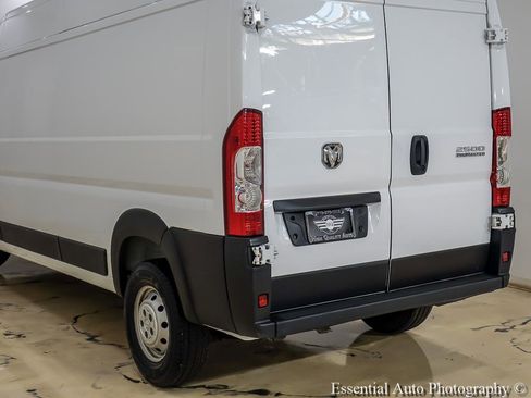 Used 2023 RAM ProMaster 2500 FWD image 9