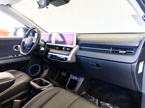 Used 2024 Hyundai Ioniq 5 Limited AWD/4WD image 30