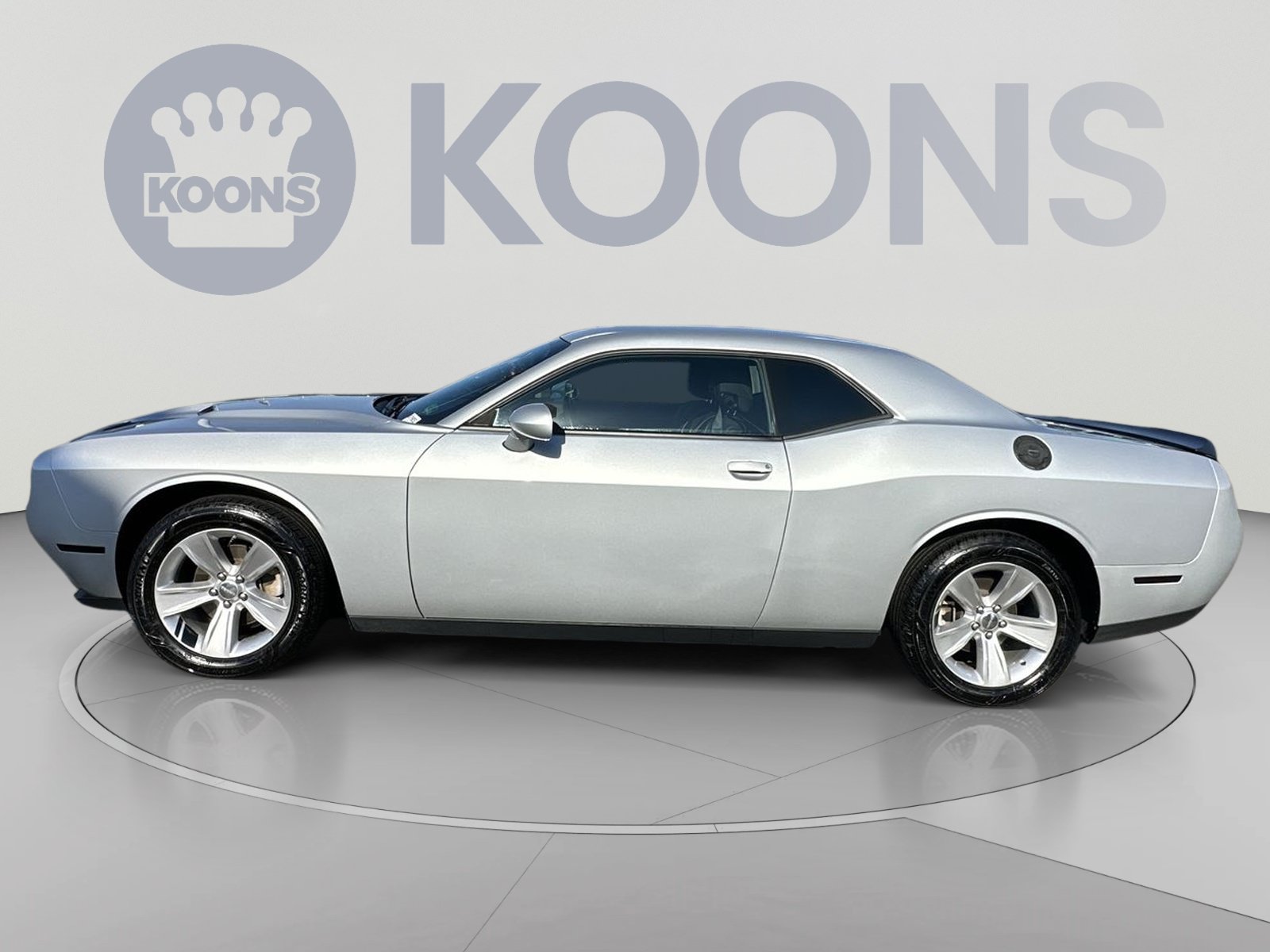 Used 2023 Dodge Challenger SXT w/ Cold Weather Group RWD image 7
