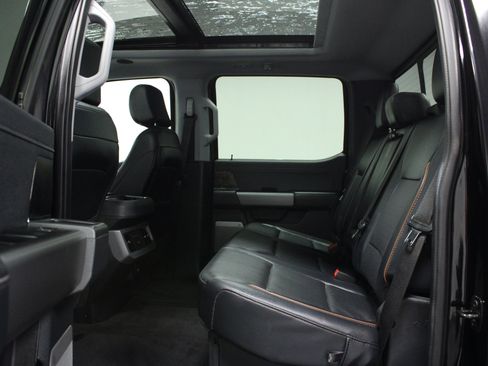 Used 2025 Ford F350 Lariat w/ Lariat Ultimate Package AWD/4WD image 13