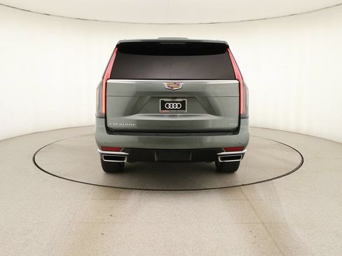 Used 2023 Cadillac Escalade ESV Premium Luxury AWD/4WD image 5