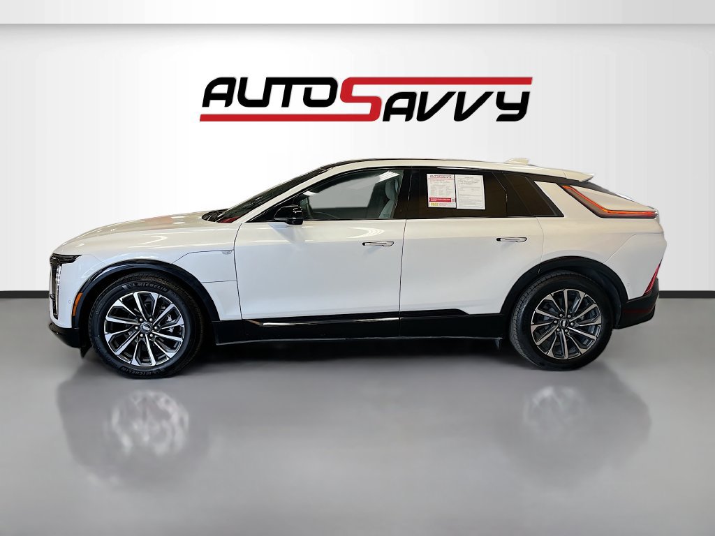Used 2025 Cadillac Lyriq Sport w/ LPO, Floor Liner Package AWD/4WD image 4