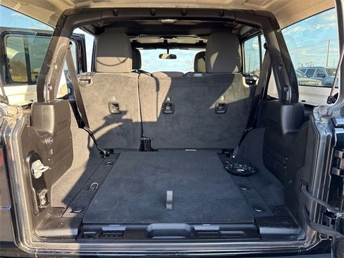 Used 2019 Jeep Wrangler Unlimited Sahara w/ Safety Group image 13