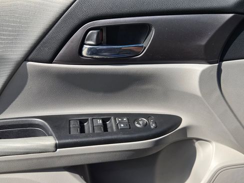 Used 2014 Honda Accord LX image 11