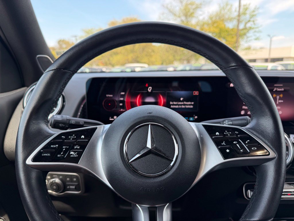 Used 2024 Mercedes-Benz GLB 250 4MATIC image 15