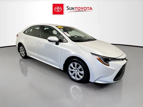 Used 2026 Toyota Corolla LE FWD image 1