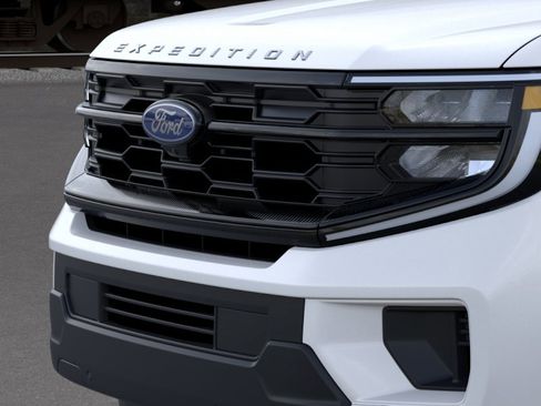 New 2026 Ford Expedition Active RWD image 17