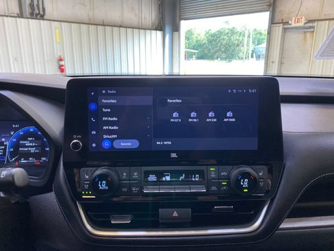 Used 2025 Toyota Grand Highlander FWD image 39