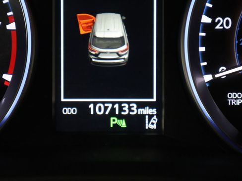 Used 2017 Toyota Highlander Limited Platinum image 39