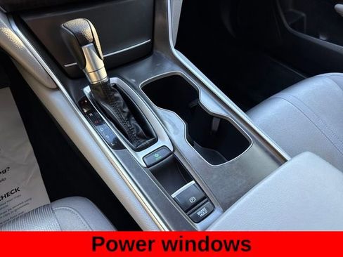 Used 2019 Honda Accord EX image 17